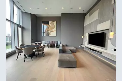 131-03 40th Road #18E, Flushing, NY 11354 - Photo 2