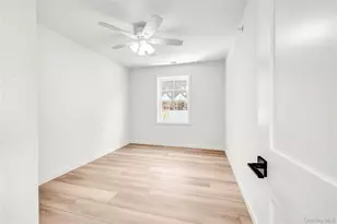 670 E Main St, Jefferson Valley, NY 10535 - Photo 20