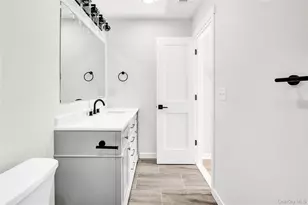 670 E Main St, Jefferson Valley, NY 10535 - Photo 24