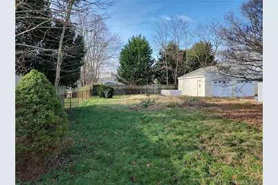 48 Lumur Drive, Sayville, NY 11782 - Photo 16