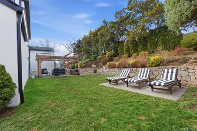 76 Kensington Oval, New Rochelle, NY 10805 - Photo 46