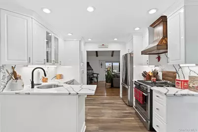 76 Kensington Oval, New Rochelle, NY 10805 - Photo 22