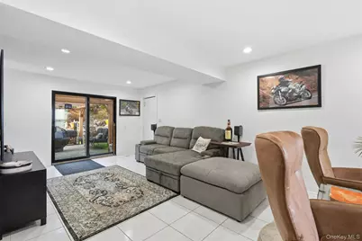 76 Kensington Oval, New Rochelle, NY 10805 - Photo 40