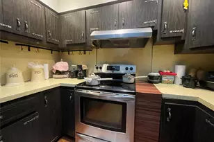 30 Oakcrest Ave, Middle Island, NY 11953 - Photo 10