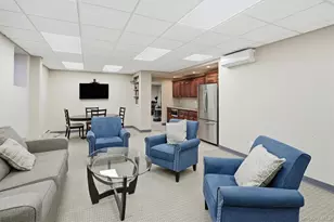 25 Chapel Pl, Great Neck, NY 11021 - Photo 26