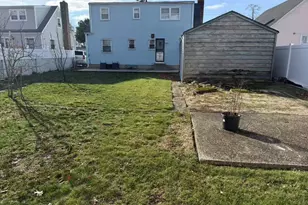 69 Glenmore Ave, Hempstead, NY 11550 - Photo 20