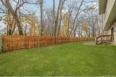 21 Hitching Post Lane, Glen Cove, NY 11542 - Photo 28