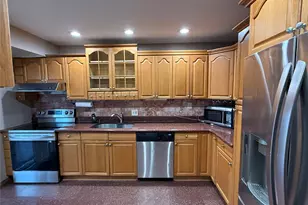106 Lea Ann Terrace, Wantagh, NY 11793 - Photo 4