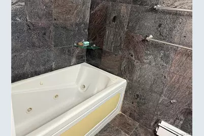 106 Lea Ann Terrace, Wantagh, NY 11793 - Photo 10