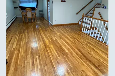 106 Lea Ann Terrace, Wantagh, NY 11793 - Photo 2