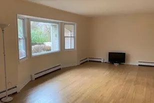 509 E Broadway, Port Jefferson, NY 11777 - Photo 10