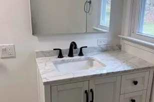 509 E Broadway, Port Jefferson, NY 11777 - Photo 18