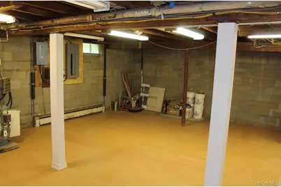 509 E Broadway, Port Jefferson, NY 11777 - Photo 22