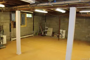 509 E Broadway, Port Jefferson, NY 11777 - Photo 22