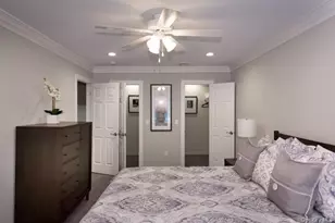 5000 Townhouse Dr, Coram, NY 11727 - Photo 12