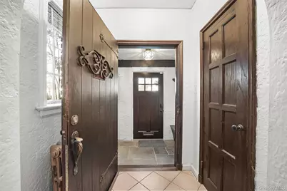 94 Parkway E, Mount Vernon, NY 10552 - Photo 6