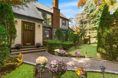 94 Parkway E, Mount Vernon, NY 10552 - Photo 1