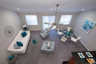 5000 Townhouse Dr, Coram, NY 11727 - Photo 10