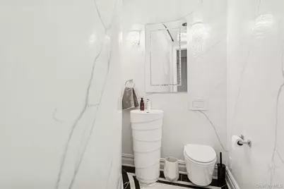 81-05 139th Street, Briarwood, NY 11435 - Photo 10