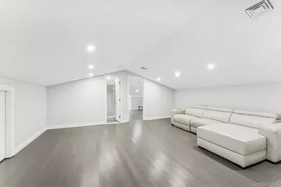 81-05 139th Street, Briarwood, NY 11435 - Photo 20