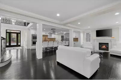 19 W Tiana Road, Hampton Bays, NY 11946 - Photo 12