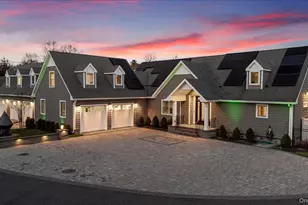 19 W Tiana Rd, Hampton Bays, NY 11946 - Photo 50