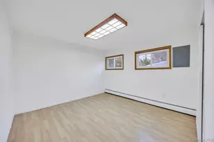 9 Redwood Ln, Levittown, NY 11756 - Photo 10