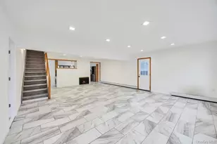 9 Redwood Ln, Levittown, NY 11756 - Photo 8