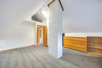 9 Redwood Lane, Levittown, NY 11756 - Photo 20