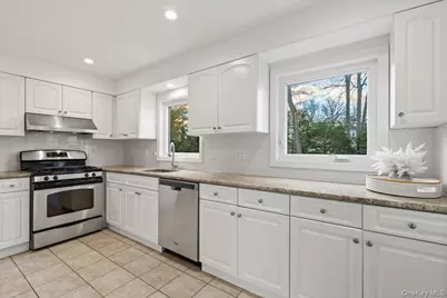 22 Old Orchard Road, Rye Brook, NY 10573 - Photo 10