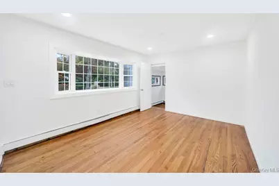 468 Ferndale Boulevard, Islip, NY 11751 - Photo 8