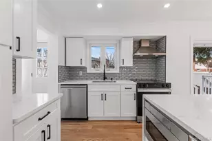 19 Hicks Ave, Syosset, NY 11791 - Photo 8