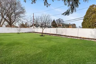 19 Hicks Ave, Syosset, NY 11791 - Photo 30