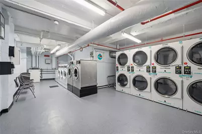 226-26 Union Turnpike #1R, Bayside, NY 11364 - Photo 20