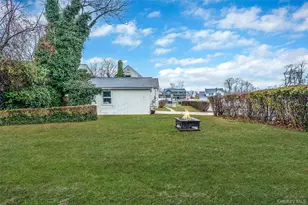 3 Poplar Rd, Amityville, NY 11701 - Photo 6