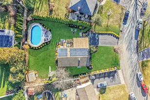 15 Penn Dr, Smithtown, NY 11787 - Photo 14