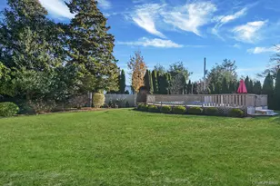 15 Penn Dr, Smithtown, NY 11787 - Photo 4