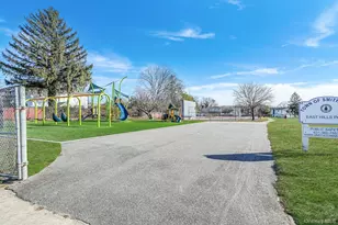 15 Penn Dr, Smithtown, NY 11787 - Photo 46
