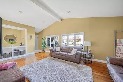 15 Penn Drive, Smithtown, NY 11787 - Photo 20