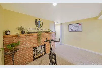 15 Penn Drive, Smithtown, NY 11787 - Photo 38