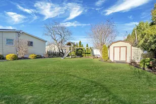 15 Penn Dr, Smithtown, NY 11787 - Photo 6