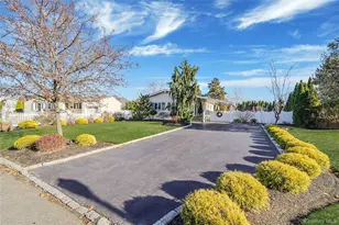 15 Penn Dr, Smithtown, NY 11787 - Photo 10