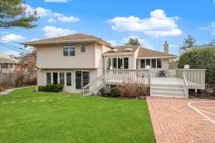 59 Hazelwood Dr, Jericho, NY 11753 - Photo 44