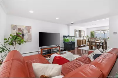 59 Hazelwood Drive, Jericho, NY 11753 - Photo 6