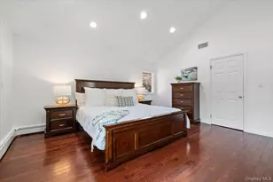 59 Hazelwood Dr, Jericho, NY 11753 - Photo 32