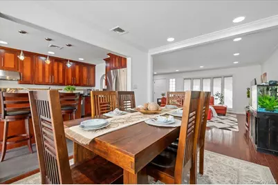 59 Hazelwood Drive, Jericho, NY 11753 - Photo 10