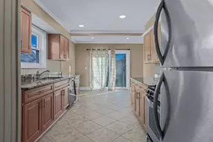 245 Plainfield Ave, Floral Park, NY 11001 - Photo 6