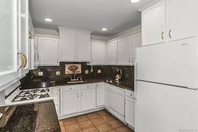 986 Madeira Boulevard, Melville, NY 11747 - Photo 14