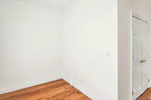 986 Madeira Blvd, Melville, NY 11747 - Photo 8