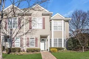 986 Madeira Blvd, Melville, NY 11747 - Photo 2